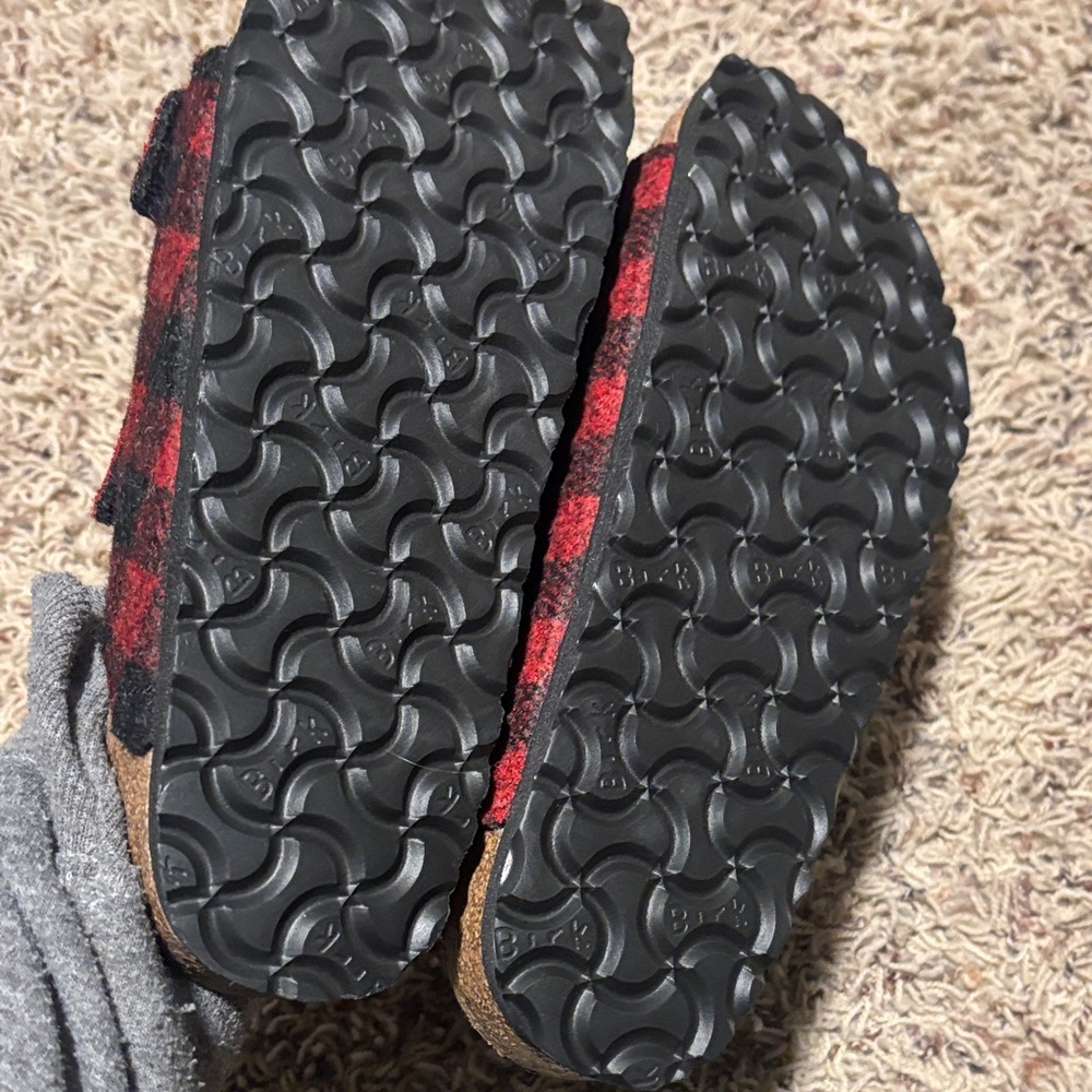 Birkenstock Buffalo plaid/fur sandles - Picture 4 of 5